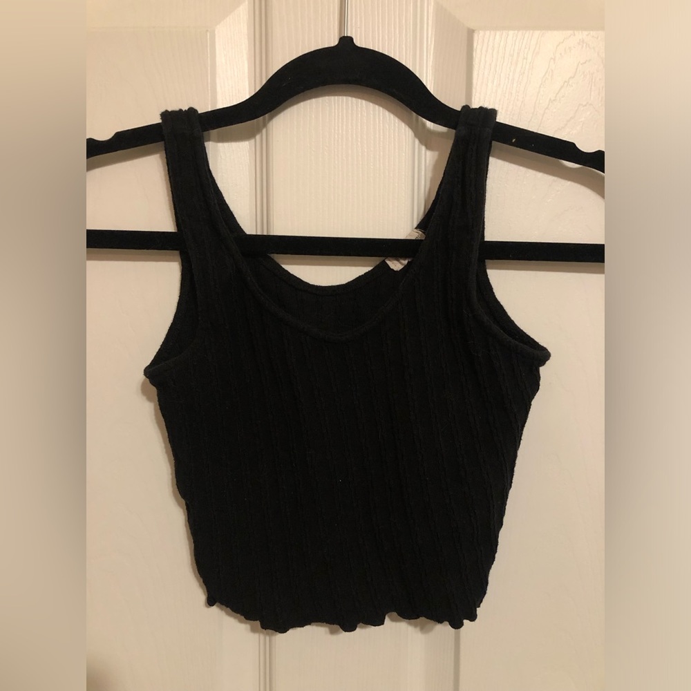 Heart & Hips Black Ribbed Crop Tank